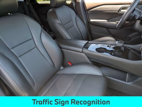 Used 2023 Nissan Rogue SL w/ SL Premium Package FWD image 31