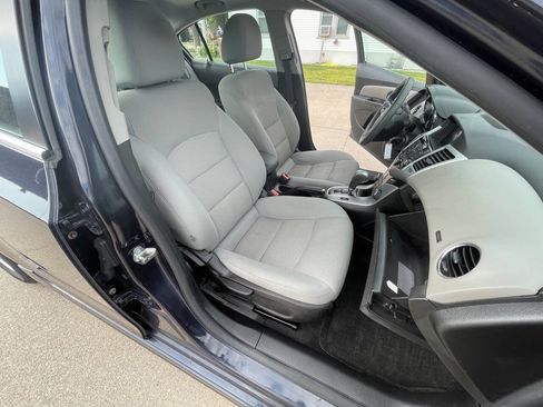 Used 2015 Chevrolet Cruze LT w/ Sun And Sound Package FWD image 29