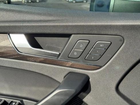 Used 2019 Audi Q5 2.0T Premium Plus image 24