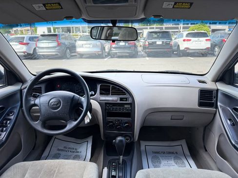Used 2003 Hyundai Elantra GLS FWD image 8