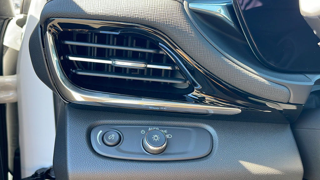 New 2026 Buick Envista Sport Touring FWD image 24
