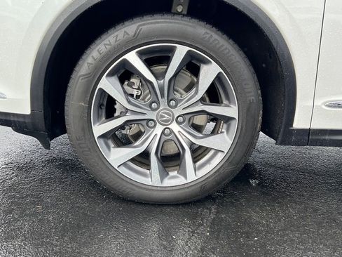 Certified 2023 Acura MDX FWD w/ Technology Package image 5