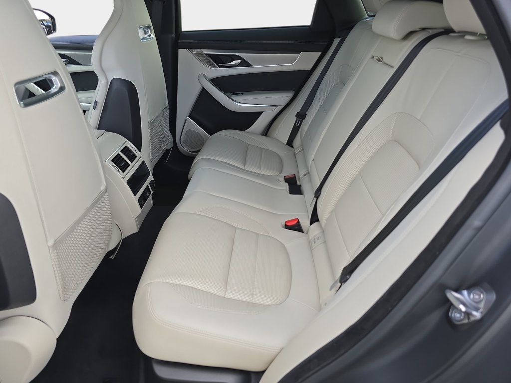 Certified 2025 Jaguar F-PACE R-Dynamic S AWD/4WD image 14
