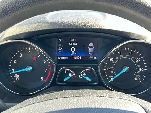 Used 2017 Ford Escape SE image 28