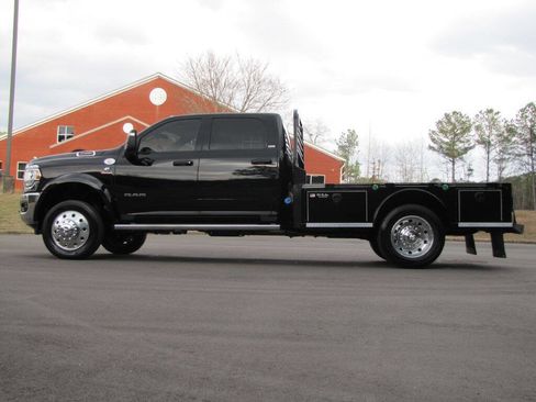 Used 2024 RAM 4500 SLT w/ Quick Order Package 2YG SLT image 5