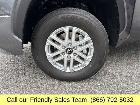 New 2026 Toyota Tundra SR5 w/ SR5 Convenience Package image 22