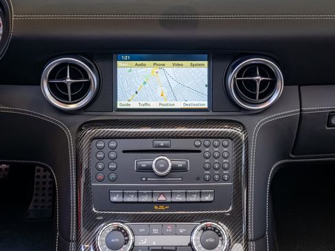 Used 2012 Mercedes-Benz SLS AMG Roadster image 14