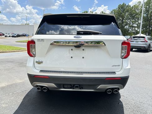 Used 2024 Ford Explorer King Ranch w/ Technology Package AWD/4WD image 11