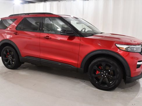 Used 2024 Ford Explorer ST AWD/4WD image 5