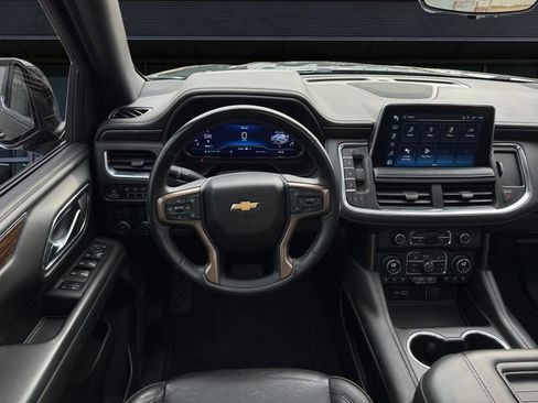 Used 2023 Chevrolet Tahoe High Country AWD/4WD image 12