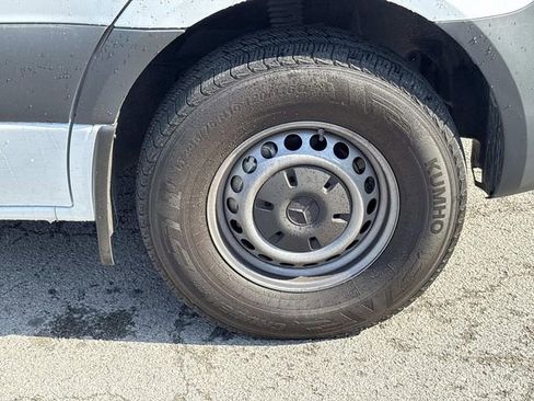 Used 2024 Mercedes-Benz Sprinter 144 Cargo image 9