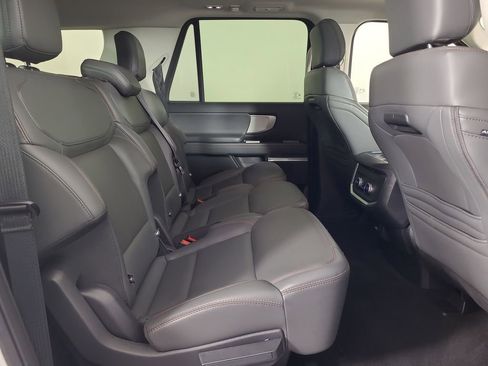 Used 2025 Ford Expedition Max Active image 23