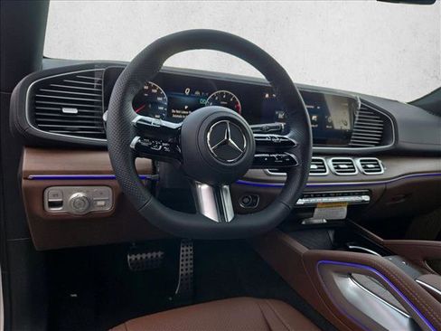 New 2026 Mercedes-Benz GLS 450 4MATIC image 13