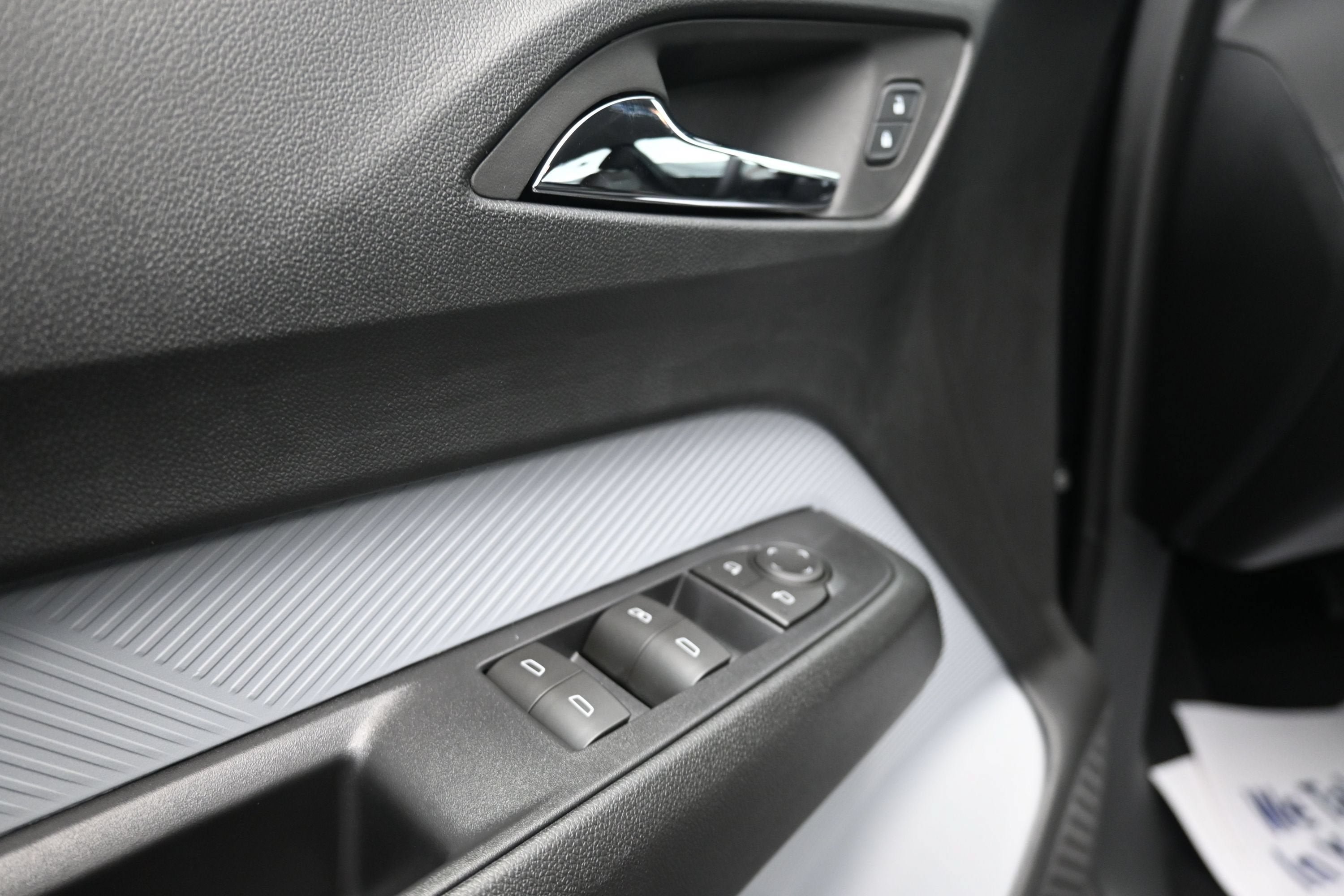 New 2027 Chevrolet Bolt LT w/ Comfort Package FWD image 42