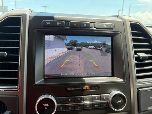 Used 2021 Ford Expedition XLT AWD/4WD image 5