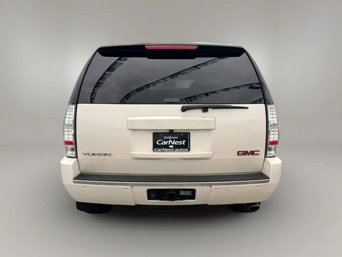 Used 2013 GMC Yukon Denali AWD/4WD image 12