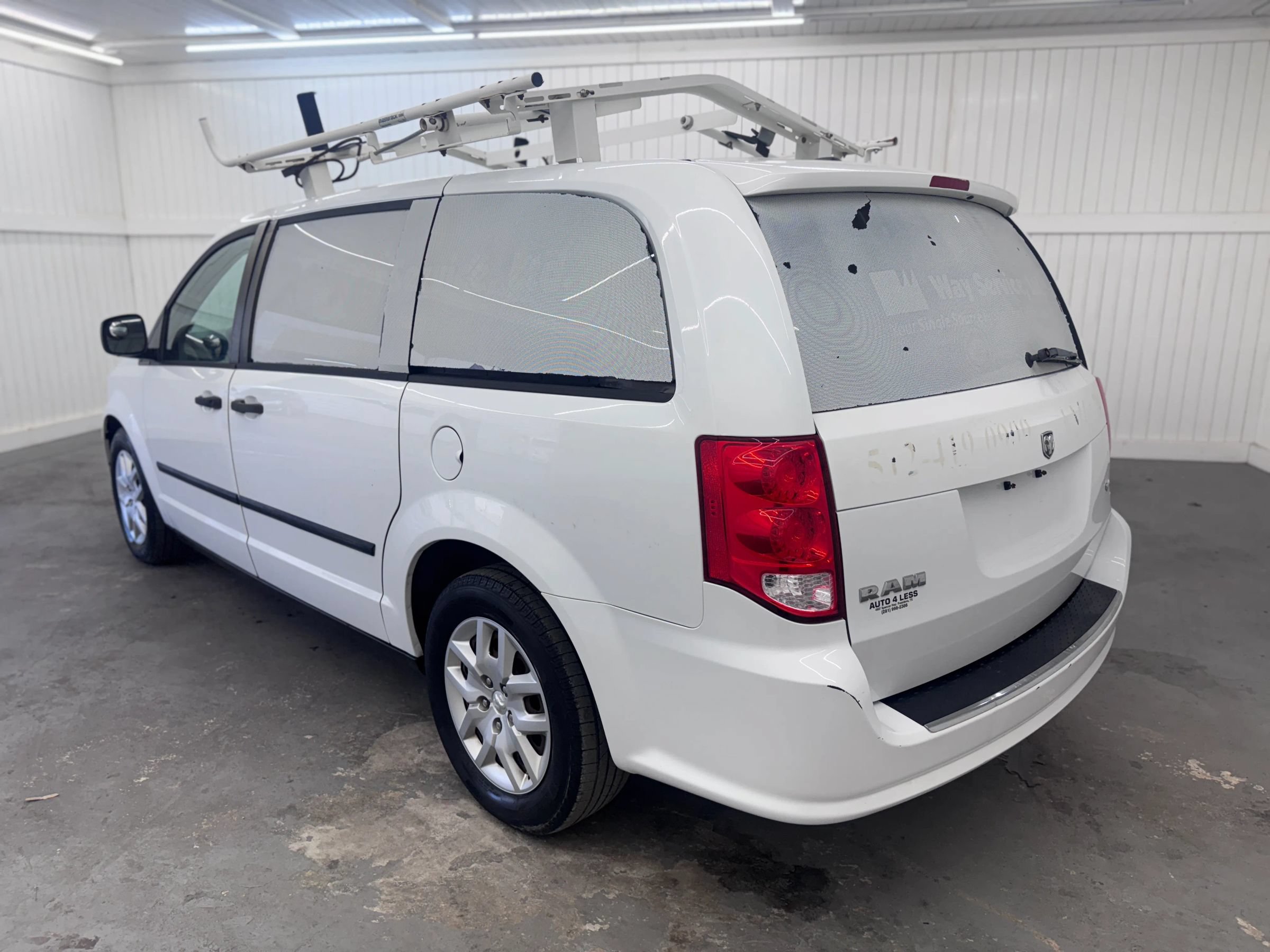 Used 2014 RAM C/V Tradesman w/ UConnect Hands-Free Group FWD image 7