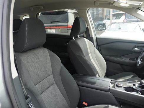 Certified 2024 Nissan Rogue SV image 17