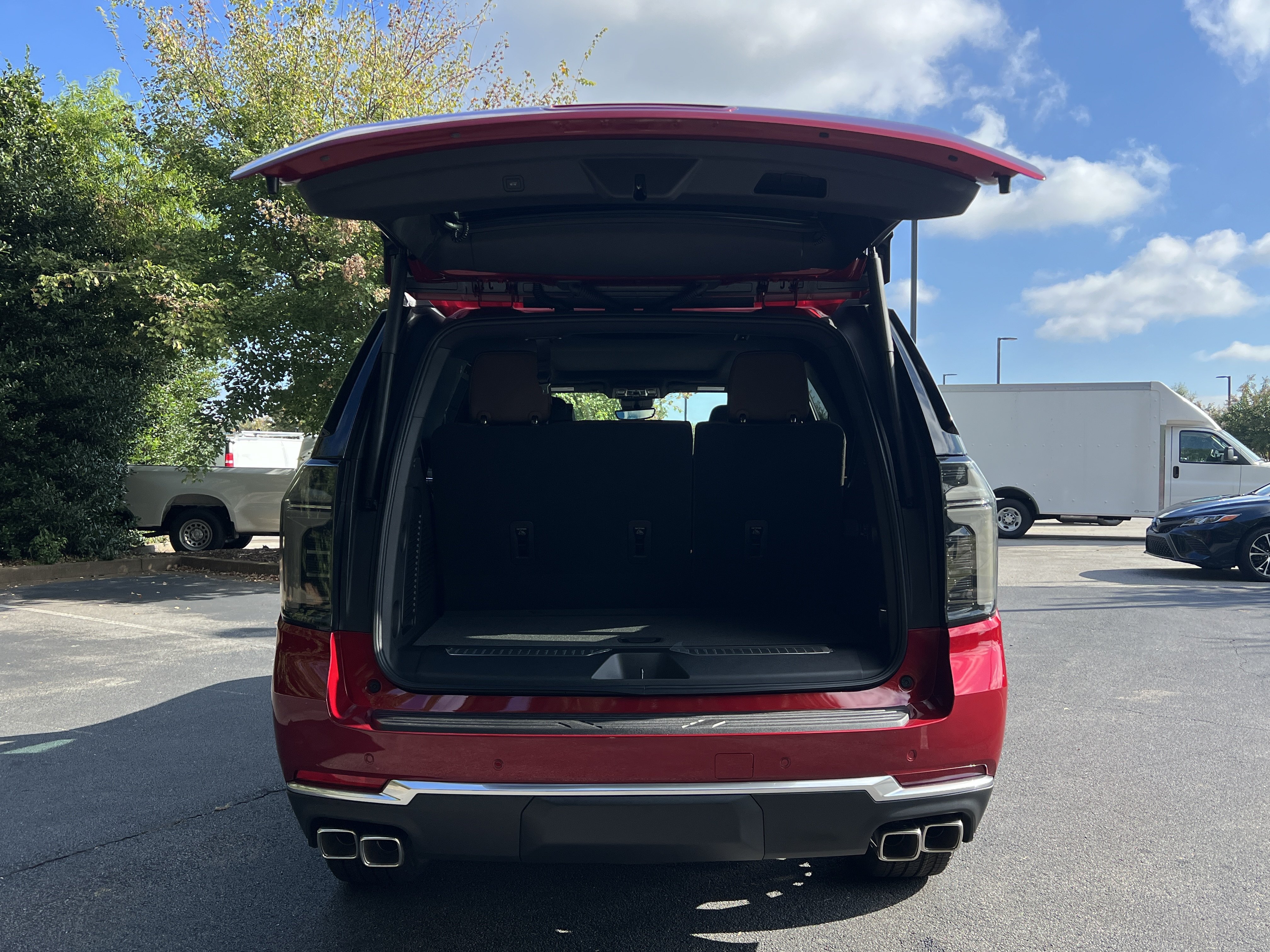 New 2026 Chevrolet Tahoe High Country w/ Sun And Tow Package AWD/4WD image 11