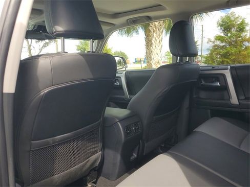 Used 2023 Toyota 4Runner SR5 Premium image 8