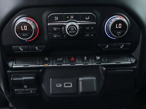 Used 2019 Chevrolet Silverado 1500 RST w/ All-Star Edition image 36