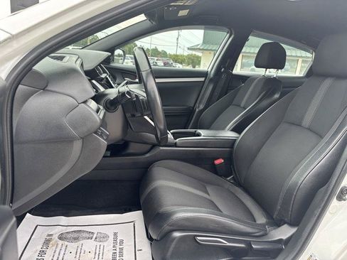 Used 2019 Honda Civic Sport image 13