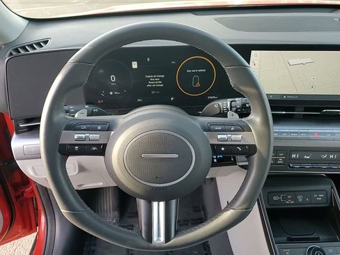 Certified 2024 Hyundai Kona SEL w/ Convenience Package image 16