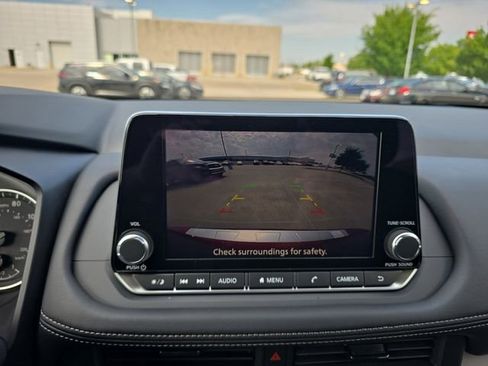 New 2026 Nissan Rogue SV FWD image 9