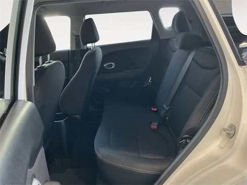 Certified 2018 Kia Soul image 11