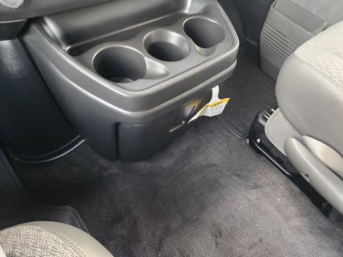 New 2025 Chevrolet Express 3500 LT w/ LT Preferred Equipment Group image 20