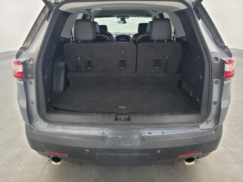Used 2021 Chevrolet Traverse LT image 29