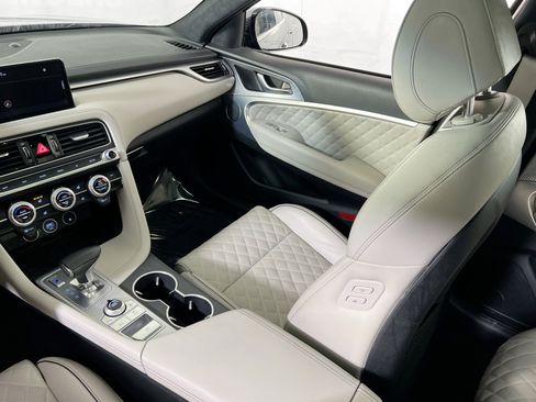 Used 2022 Genesis G70 3.3T w/ Sport Prestige Package image 25