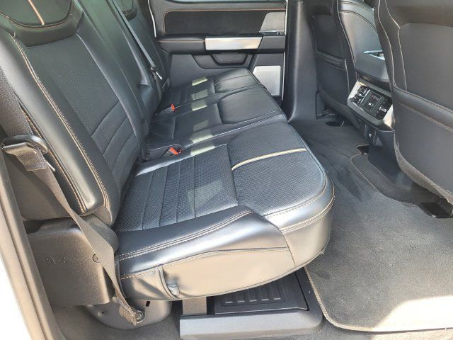Used 2024 Ford F250 Platinum w/ FX4 Off-Road Package AWD/4WD image 13