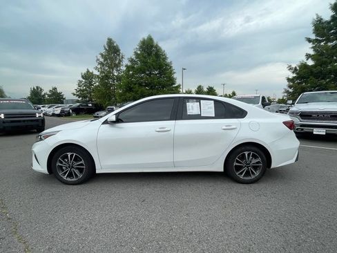 Used 2024 Kia Forte LXS FWD image 4