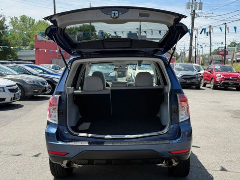 Used 2013 Subaru Forester 2.5X Premium AWD/4WD image 9