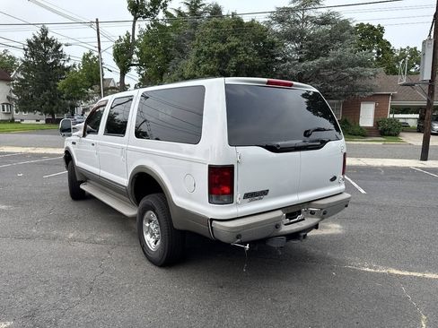 Used 2002 Ford Excursion Limited AWD/4WD image 2