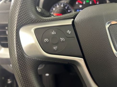 Used 2024 GMC Terrain SLE AWD/4WD image 15