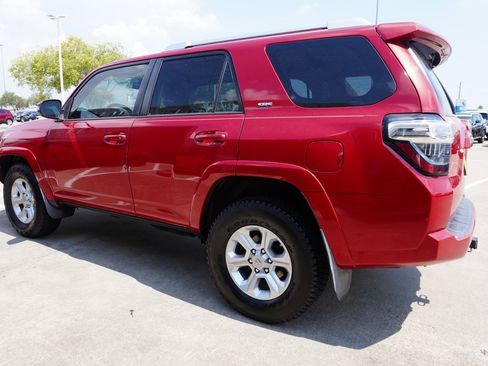 Used 2016 Toyota 4Runner SR5 Premium image 4