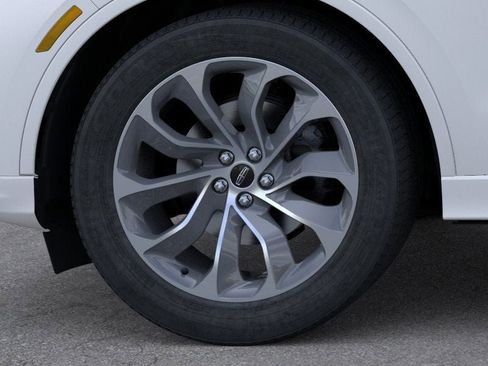 New 2025 Lincoln Aviator AWD w/ Jet Appearance Package image 19