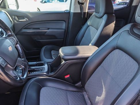 Used 2018 Chevrolet Colorado Z71 image 9
