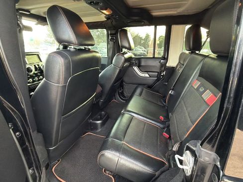 Used 2011 Jeep Wrangler Unlimited 70th Anniversary w/ Connectivity Group image 10