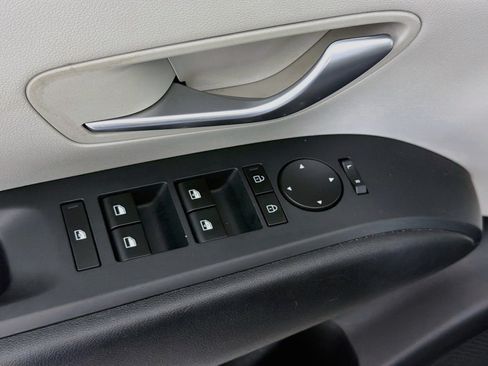 Used 2025 Hyundai Tucson SEL FWD image 15