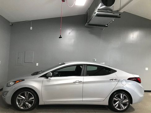 Used 2016 Hyundai Elantra Limited FWD image 6