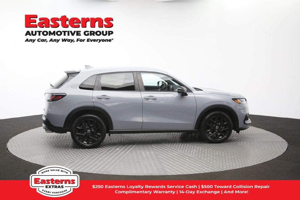 Used 2023 Honda HR-V Sport image 46