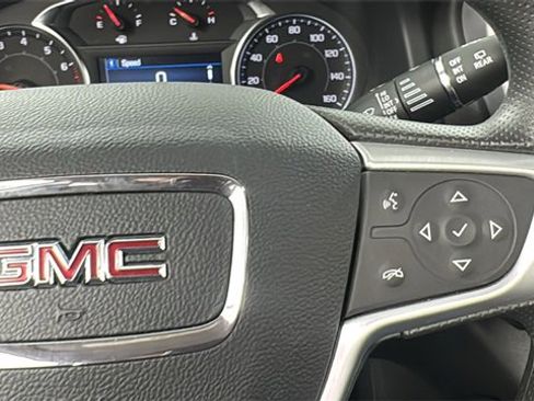 Used 2023 GMC Acadia SLE w/ Driver Convenience Package image 25