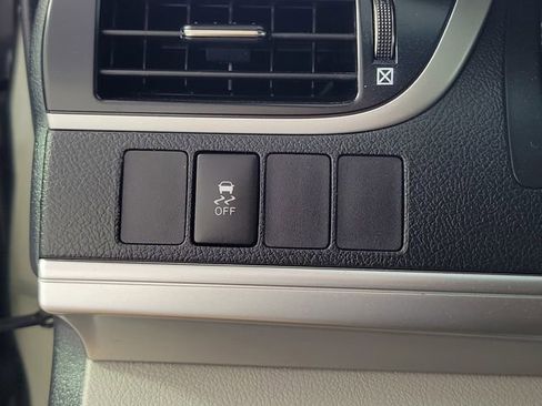 Used 2014 Toyota Camry LE image 23