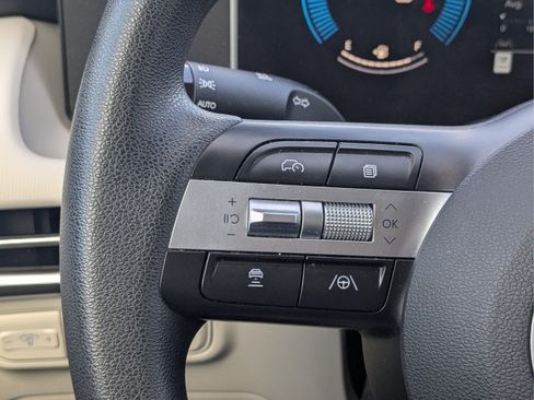 Used 2025 Hyundai Tucson SEL FWD image 26
