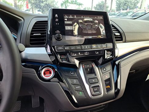Used 2023 Honda Odyssey Touring image 22