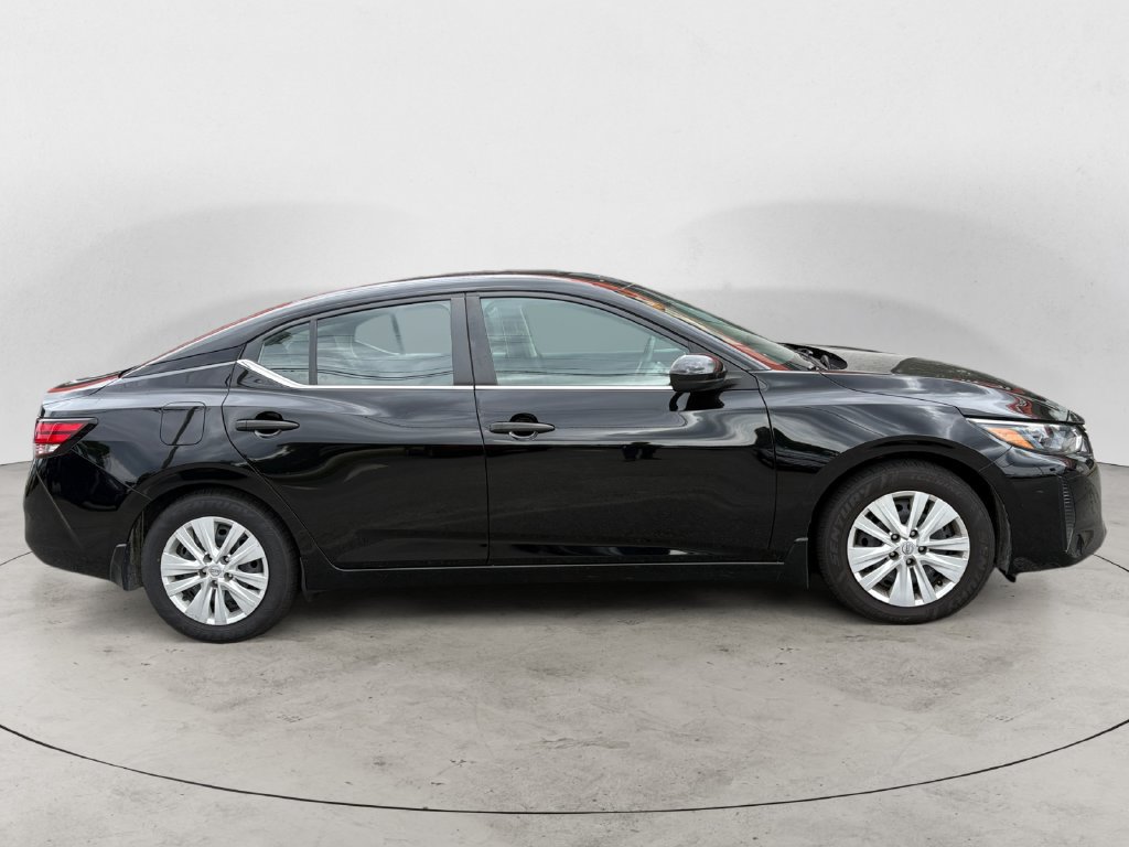 Used 2024 Nissan Sentra S FWD image 2
