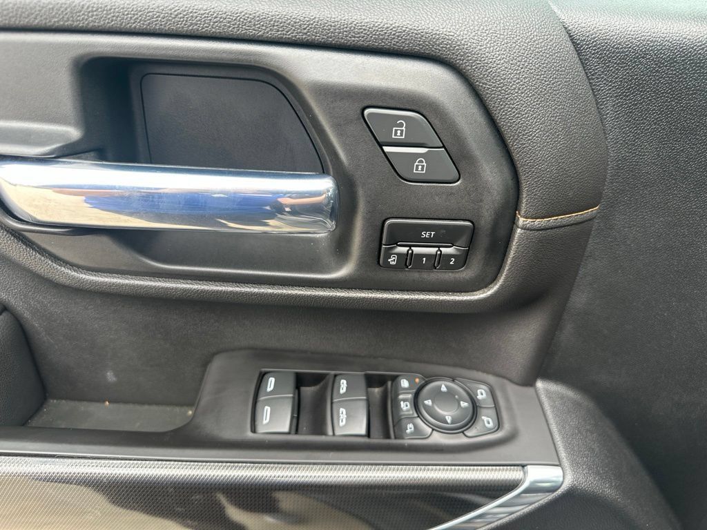 Certified 2020 GMC Sierra 2500 AT4 w/ AT4 Premium Package AWD/4WD image 19